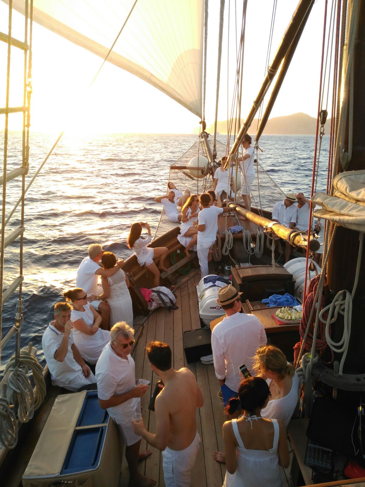 Private celebrations on a classic sailboat in Mallorca